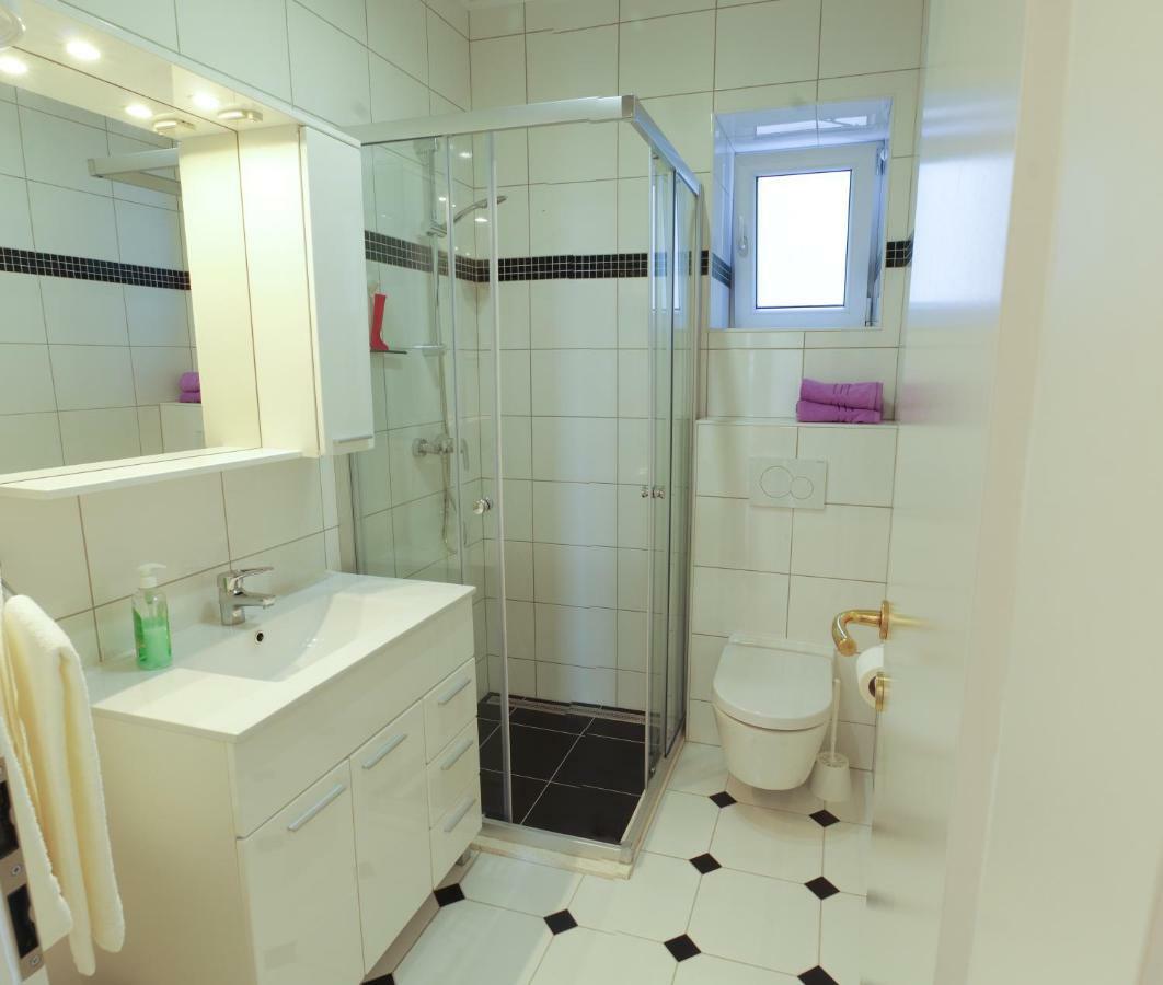 Open Hus Apartman Krvavica Kültér fotó